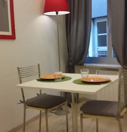 Piazzetta Dei Consoli *